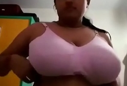 Hot desi bhabhi showing her big boobs